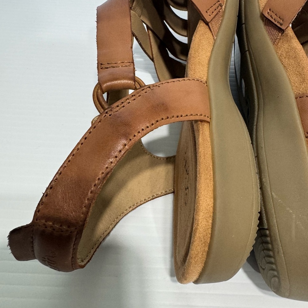 Earth Belita Brown Leather Fisherman Sandals Size 8 1/2 - Picture 13 of 16